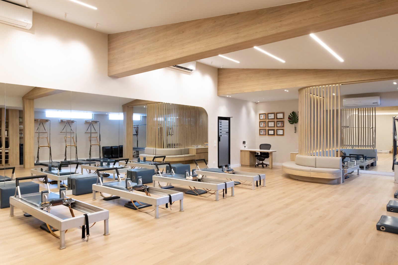 Aliza Pilates Studio — equipos Gratz originales